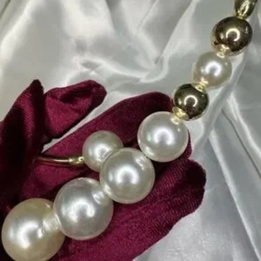 Stainless 18K Gold and White Pearl Necklaces Gift Minimalist - Picture 3 of 5